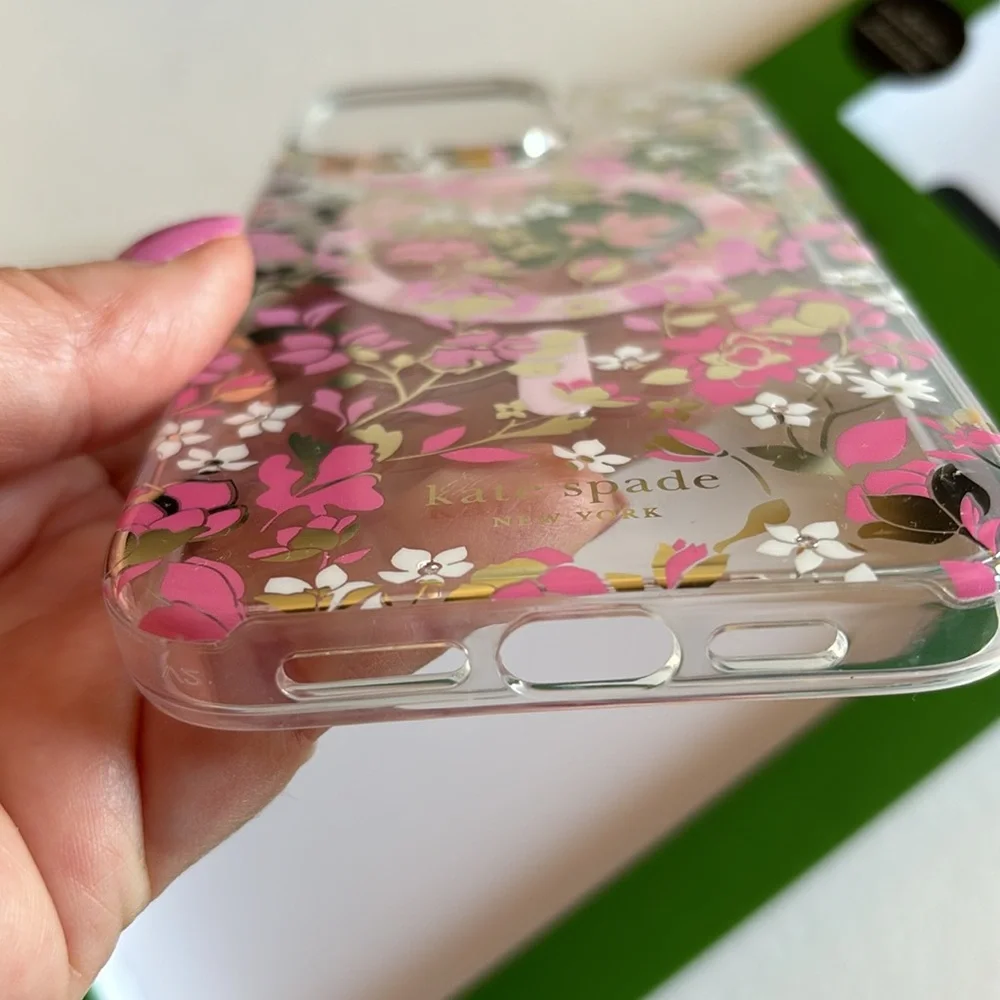 Kate Spade protective case with MagSafe
